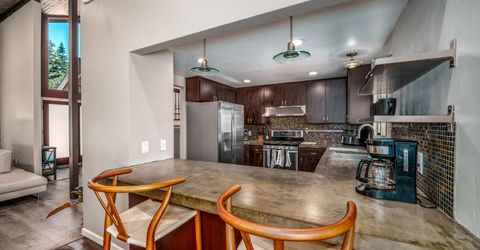 1029 Modoc Way, South Lake Tahoe, CA 96150 Photo