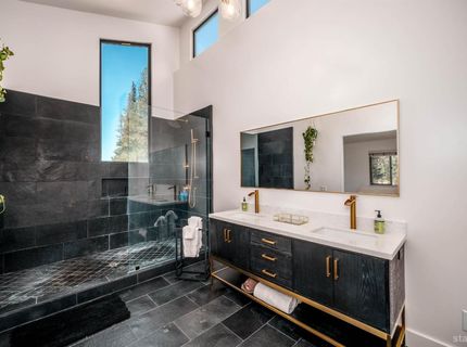 1029 Modoc Way, South Lake Tahoe, CA 96150 Photo