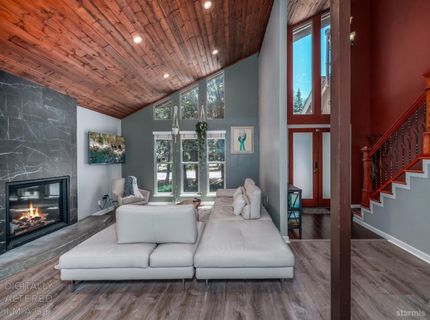 1029 Modoc Way, South Lake Tahoe, CA 96150 Photo