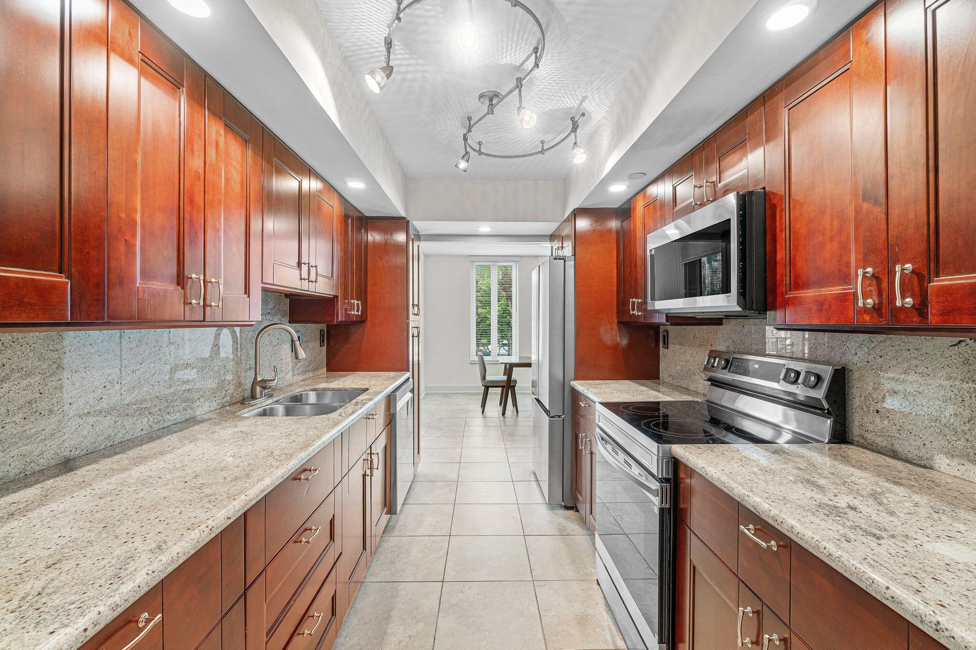 100 SE 5th Avenue, Unit 216, Boca Raton, FL 33432 Photo