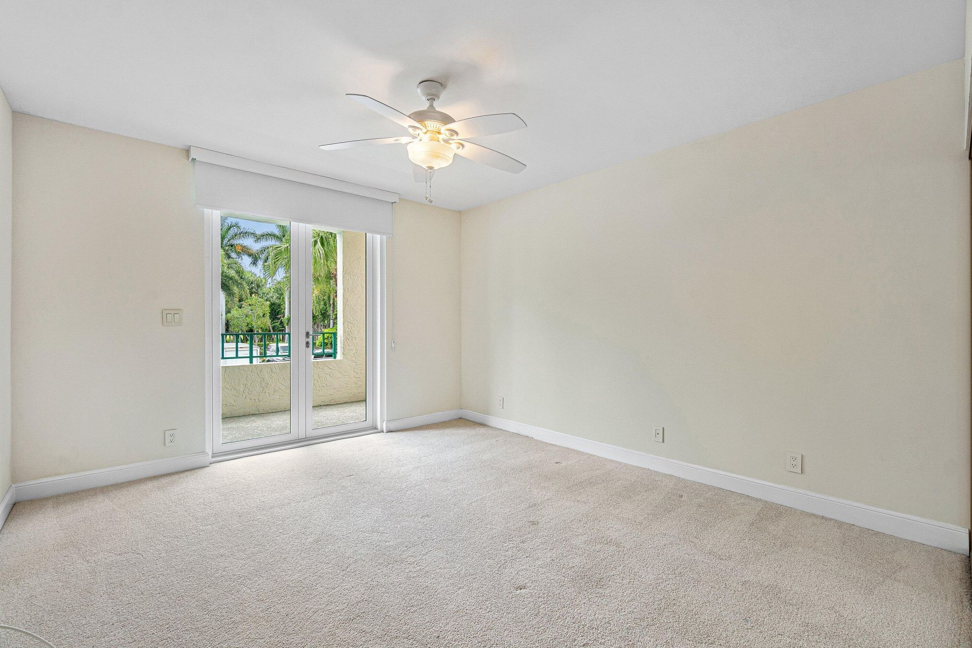 100 SE 5th Avenue, Unit 216, Boca Raton, FL 33432 Photo