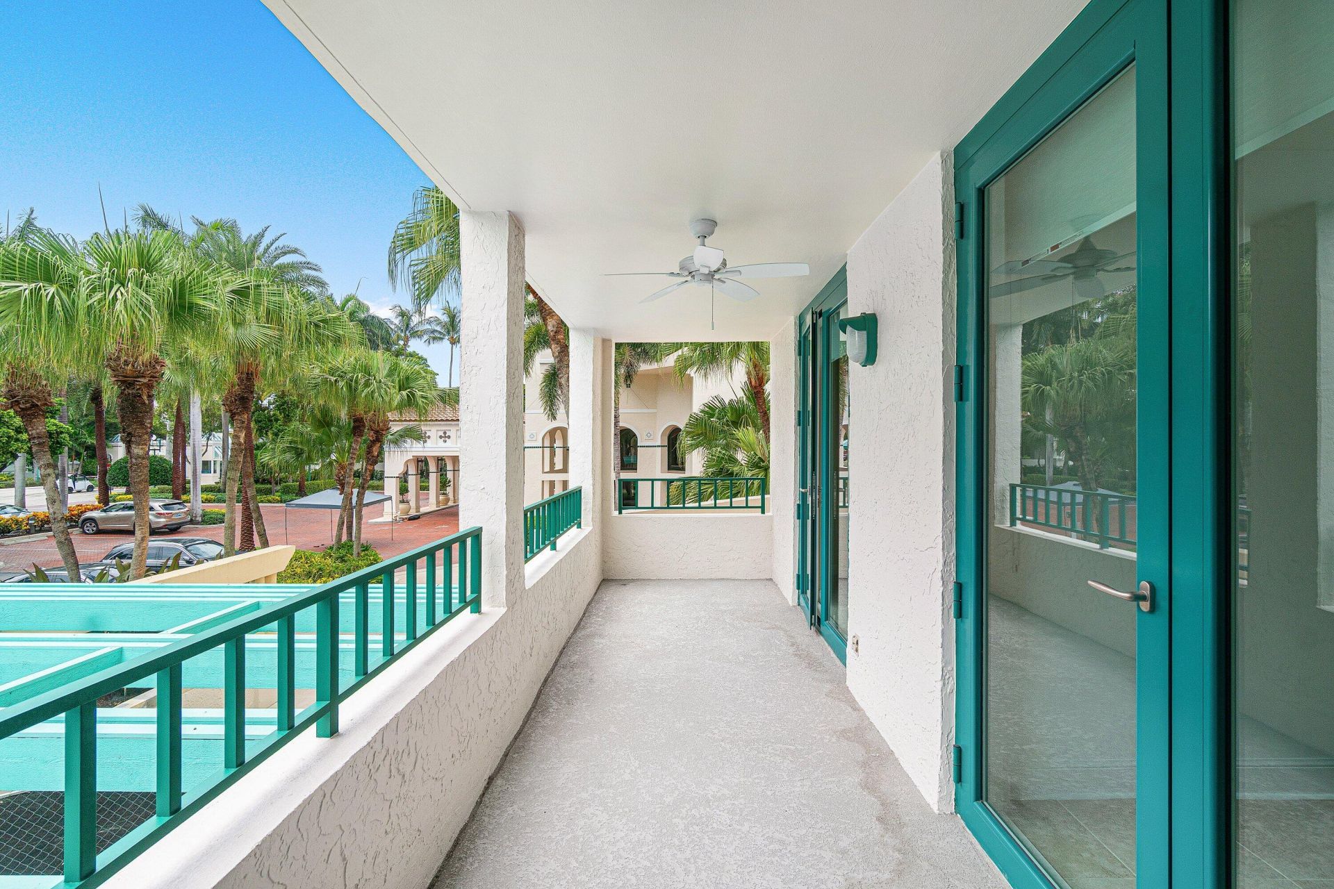 100 SE 5th Avenue, Unit 216, Boca Raton, FL 33432 Photo
