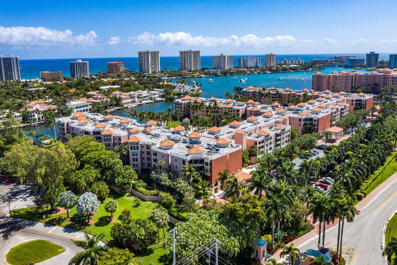 100 SE 5th Avenue, Unit 216, Boca Raton, FL 33432 Photo