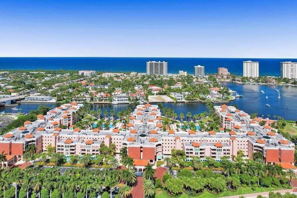 100 SE 5th Avenue, Unit 216, Boca Raton, FL 33432 Photo