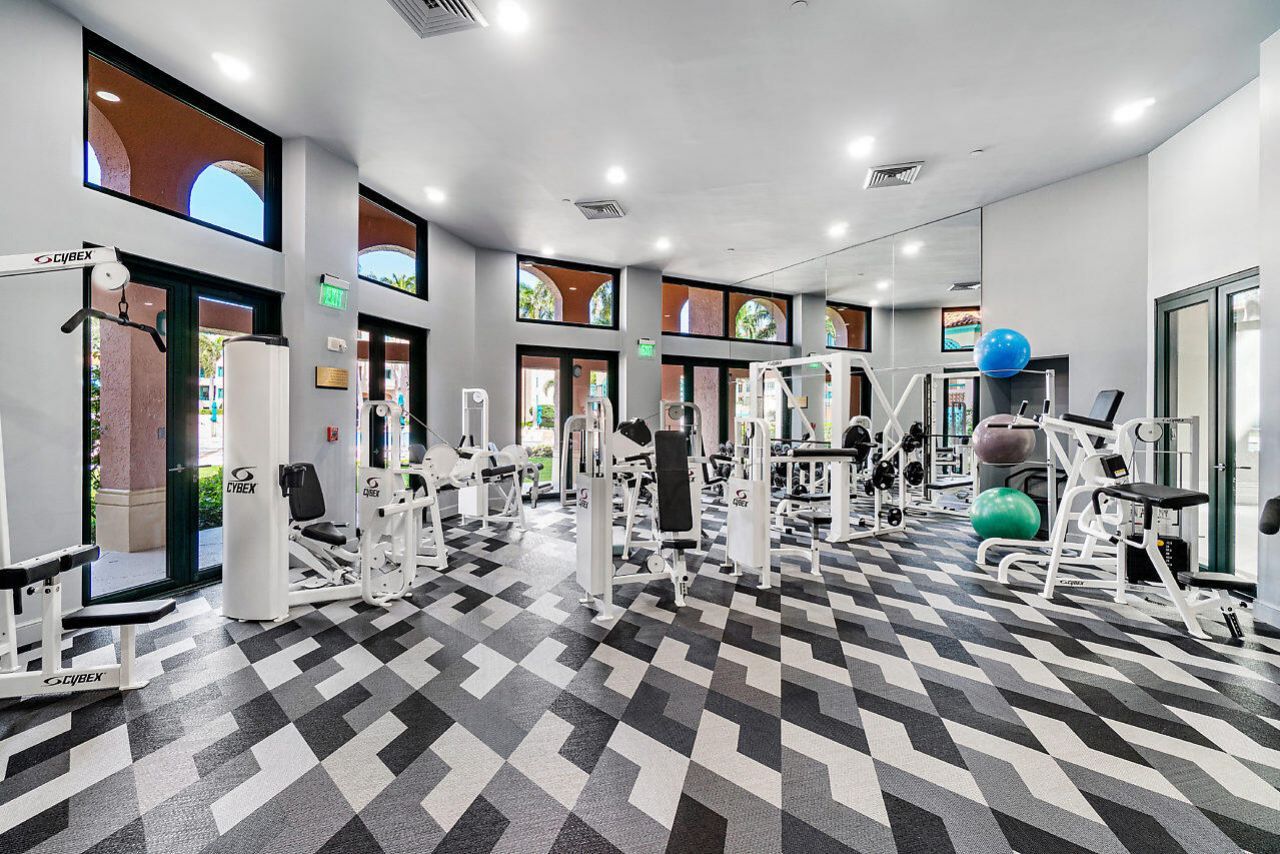 100 SE 5th Avenue, Unit 216, Boca Raton, FL 33432 Photo
