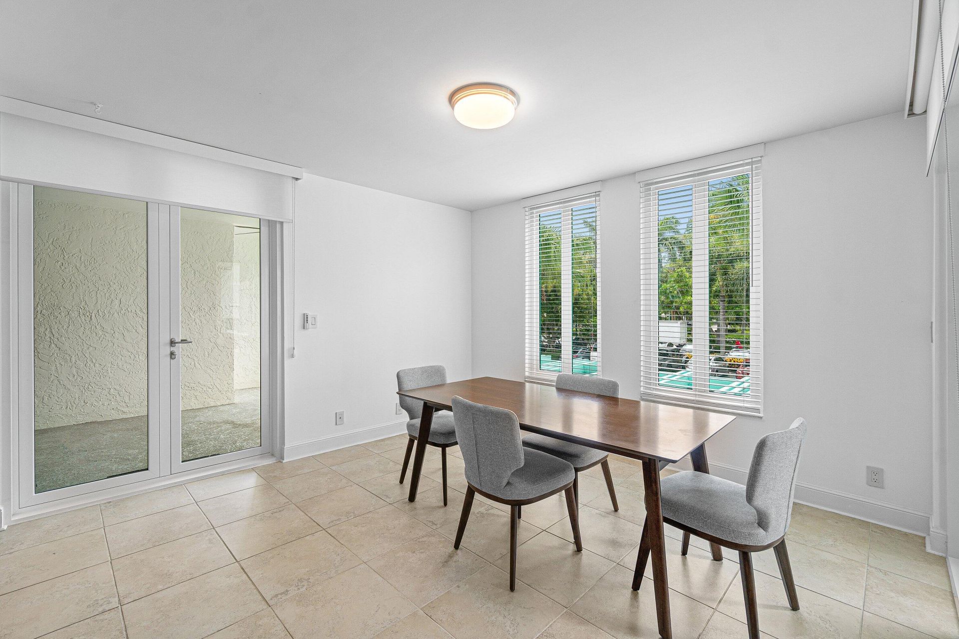 100 SE 5th Avenue, Unit 216, Boca Raton, FL 33432 Photo