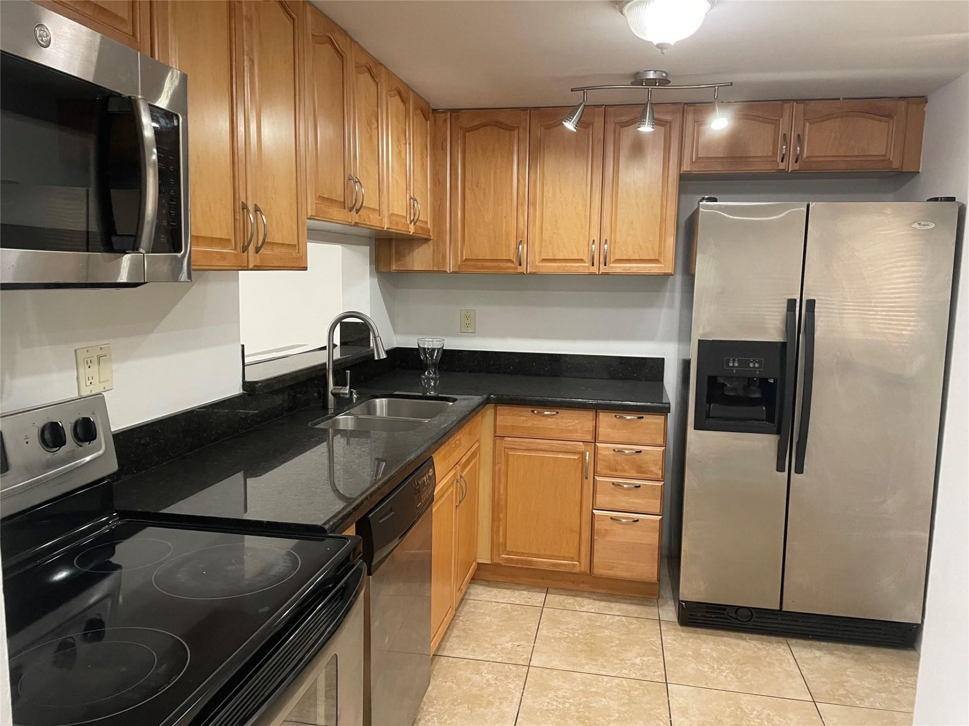 8065 SW 107th Avenue, Unit 108, Miami, FL 33173 Photo