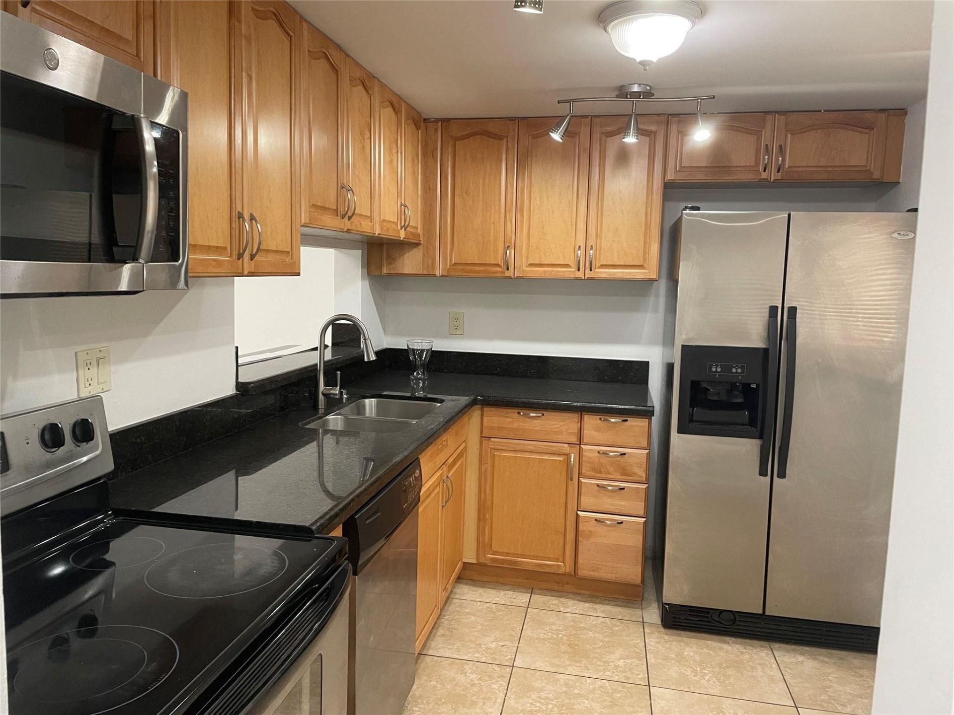 8065 SW 107th Avenue, Unit 108, Miami, FL 33173 Photo