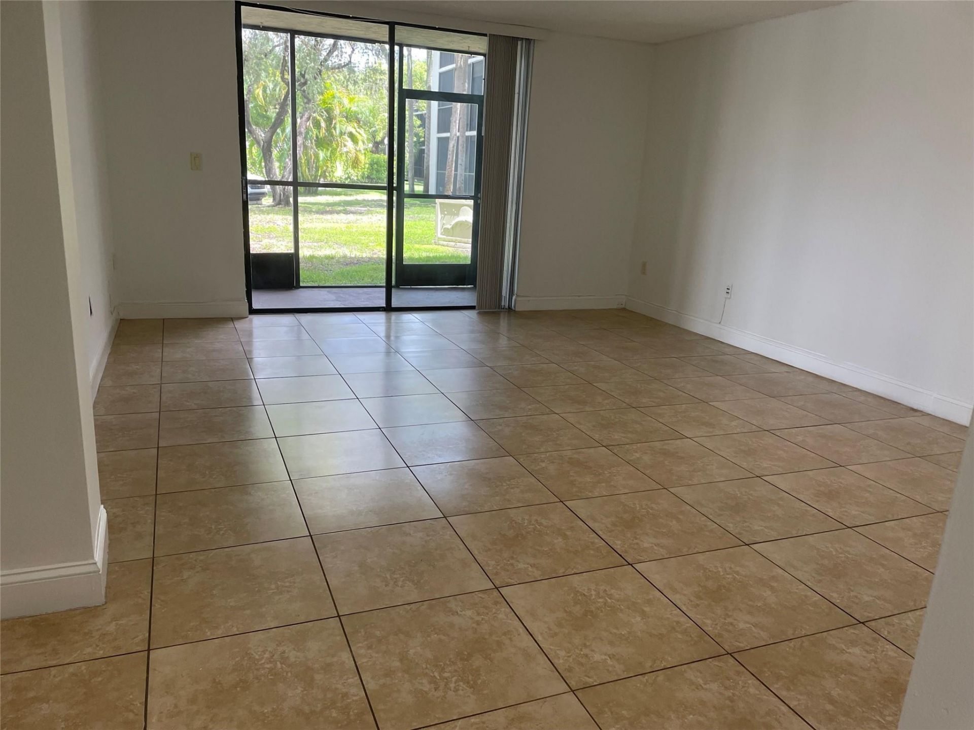 8065 SW 107th Avenue, Unit 108, Miami, FL 33173 Photo