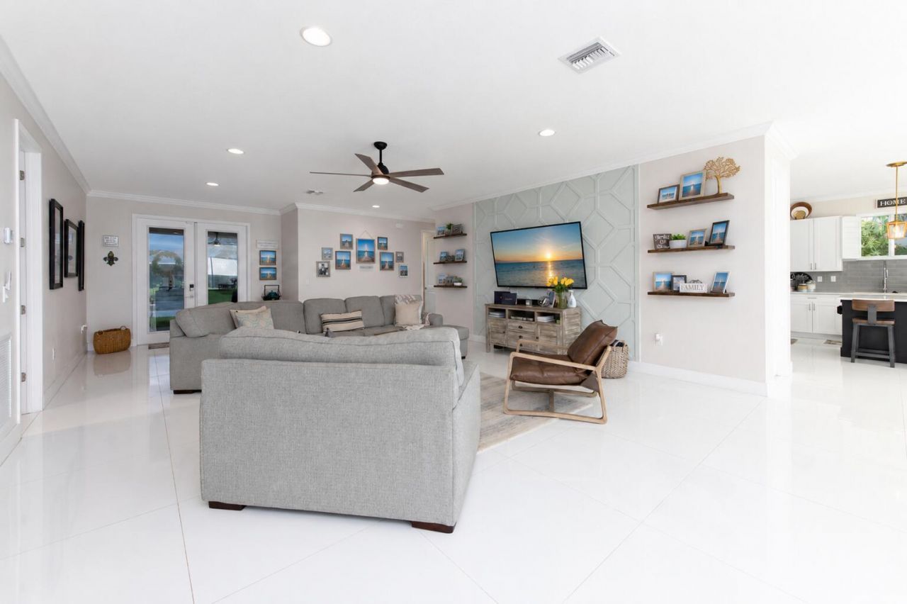 314 NE Surfside Avenue, Port Saint Lucie, FL 34983 Photo