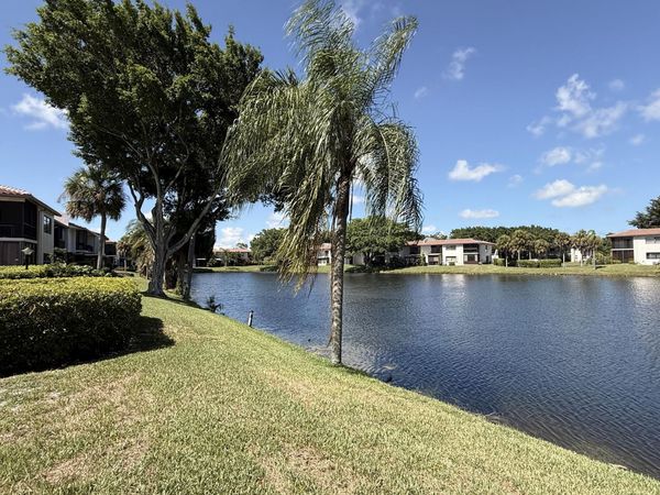 21338 Juego Circle, Unit 11g, Boca Raton, FL 33433