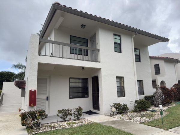 21338 Juego Circle, Unit 11g, Boca Raton, FL 33433