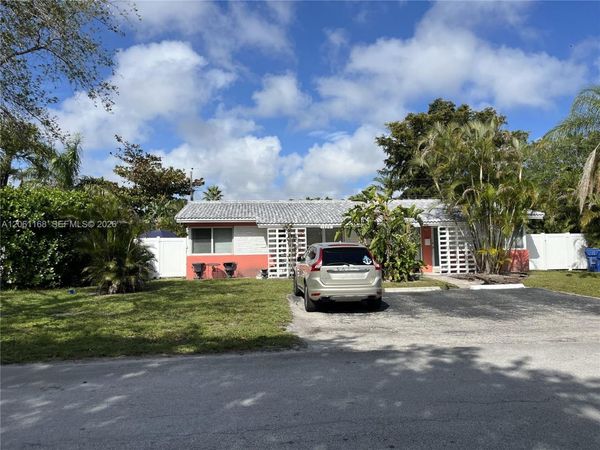 1409 NE 21st St , Unit #1, Wilton Manors, FL 33305