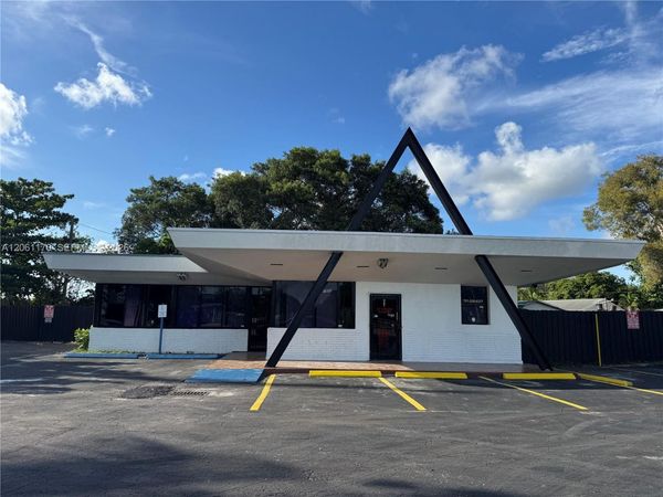 1605 NW 95th St , Miami, FL 33147