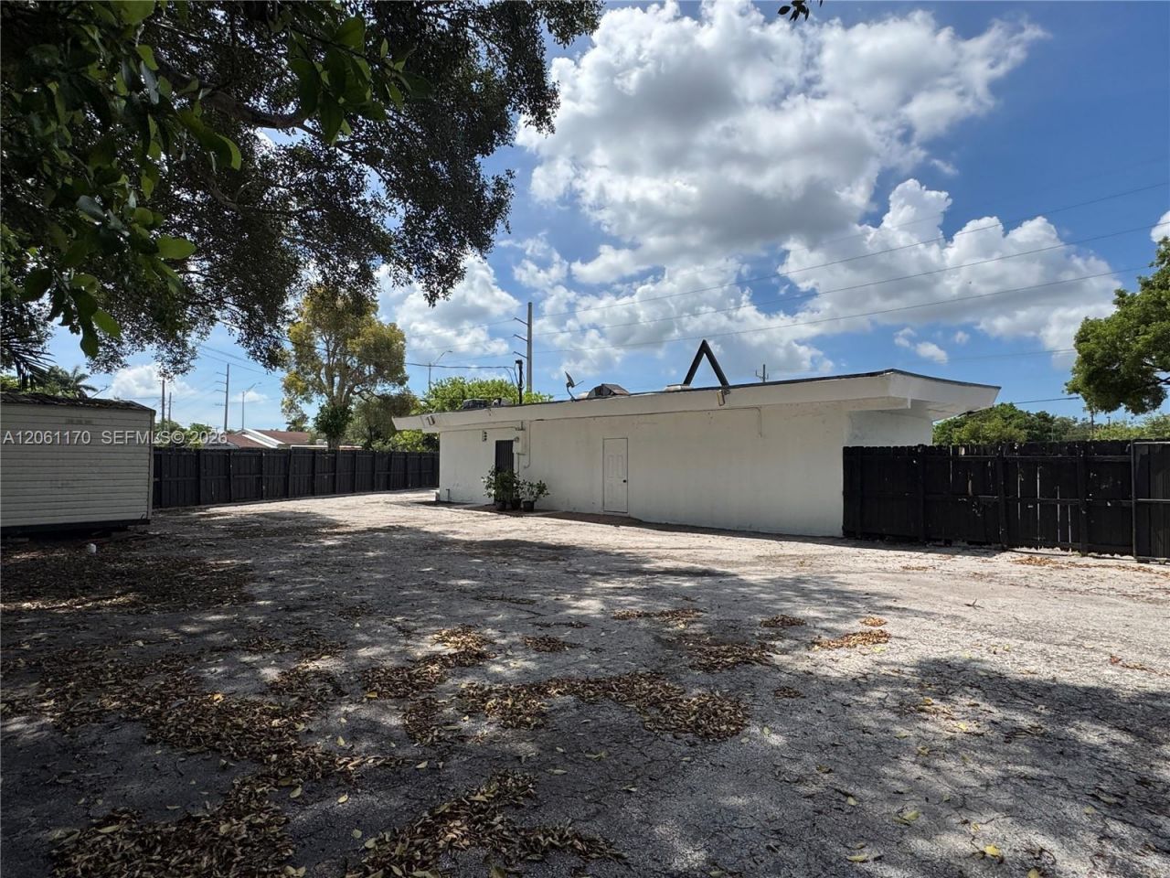 1605 NW 95th St, Miami, FL 33147 Photo