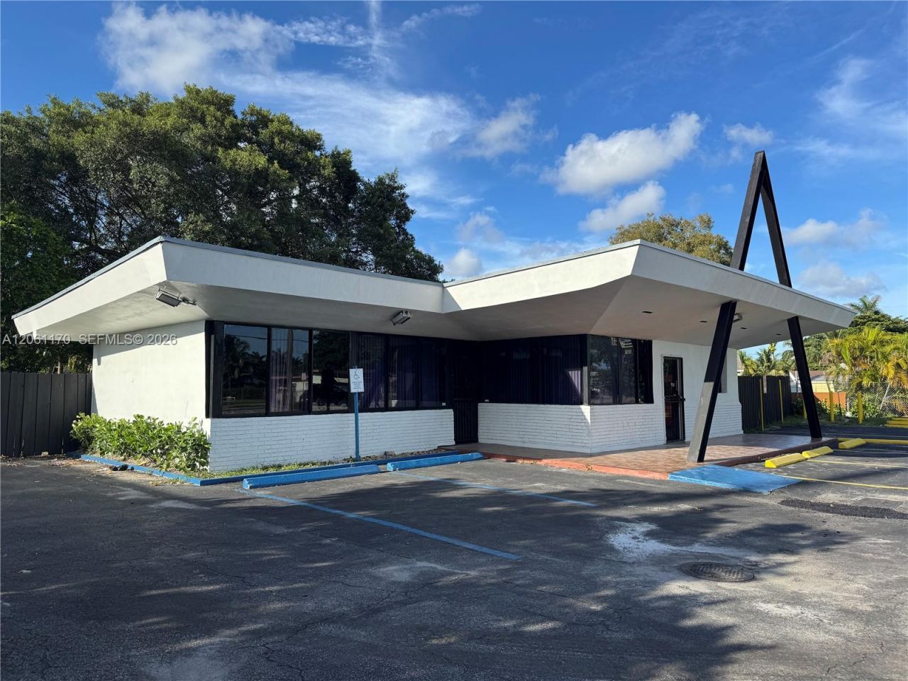1605 NW 95th St, Miami, FL 33147 Photo