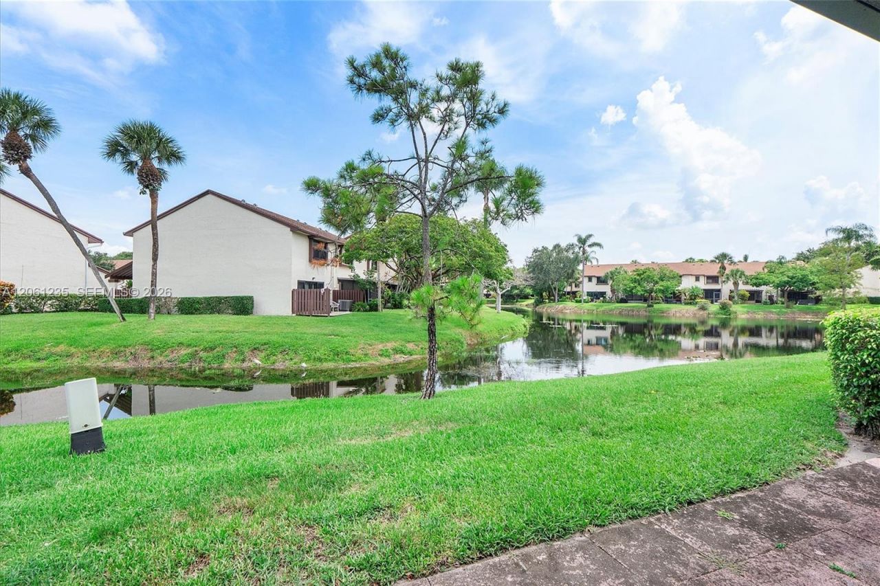 3342 Carambola Cir S, Coconut Creek, FL 33066 Photo