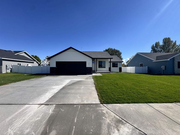 399 Wind River, Shelley, ID 83274