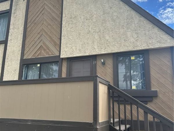 11300 Foothill Boulevard, Unit 19, Sylmar, CA 91342