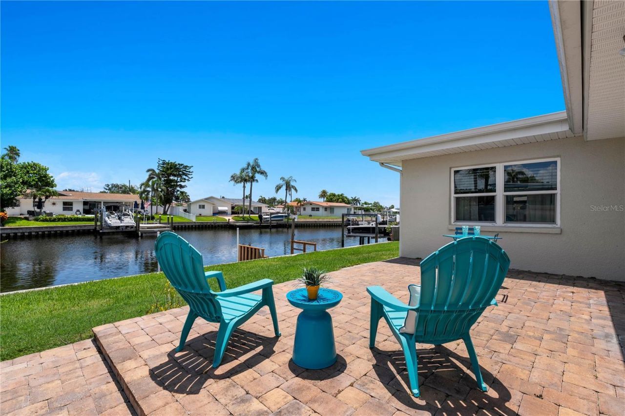 4425 13th Way Ne, Saint Petersburg, FL 33703 Photo