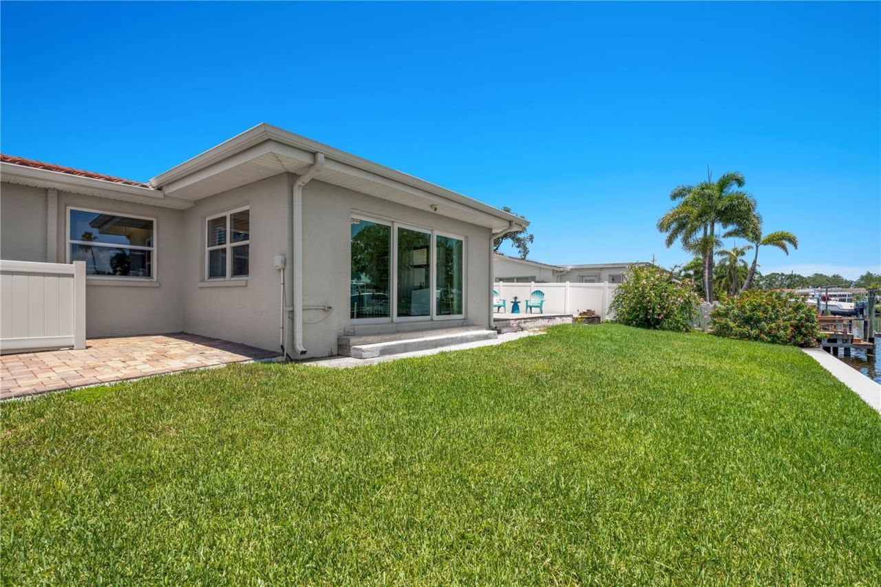 4425 13th Way Ne, Saint Petersburg, FL 33703 Photo