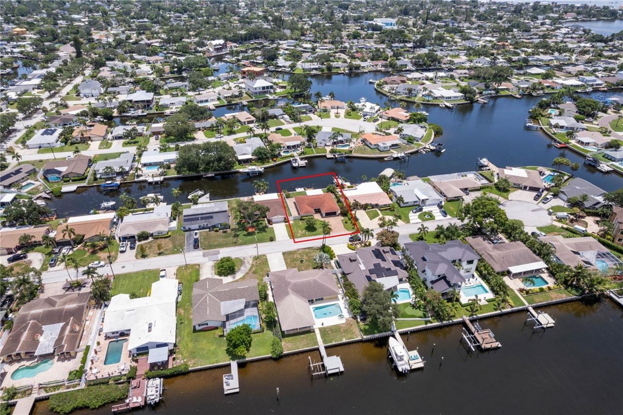 4425 13th Way Ne, Saint Petersburg, FL 33703 Photo