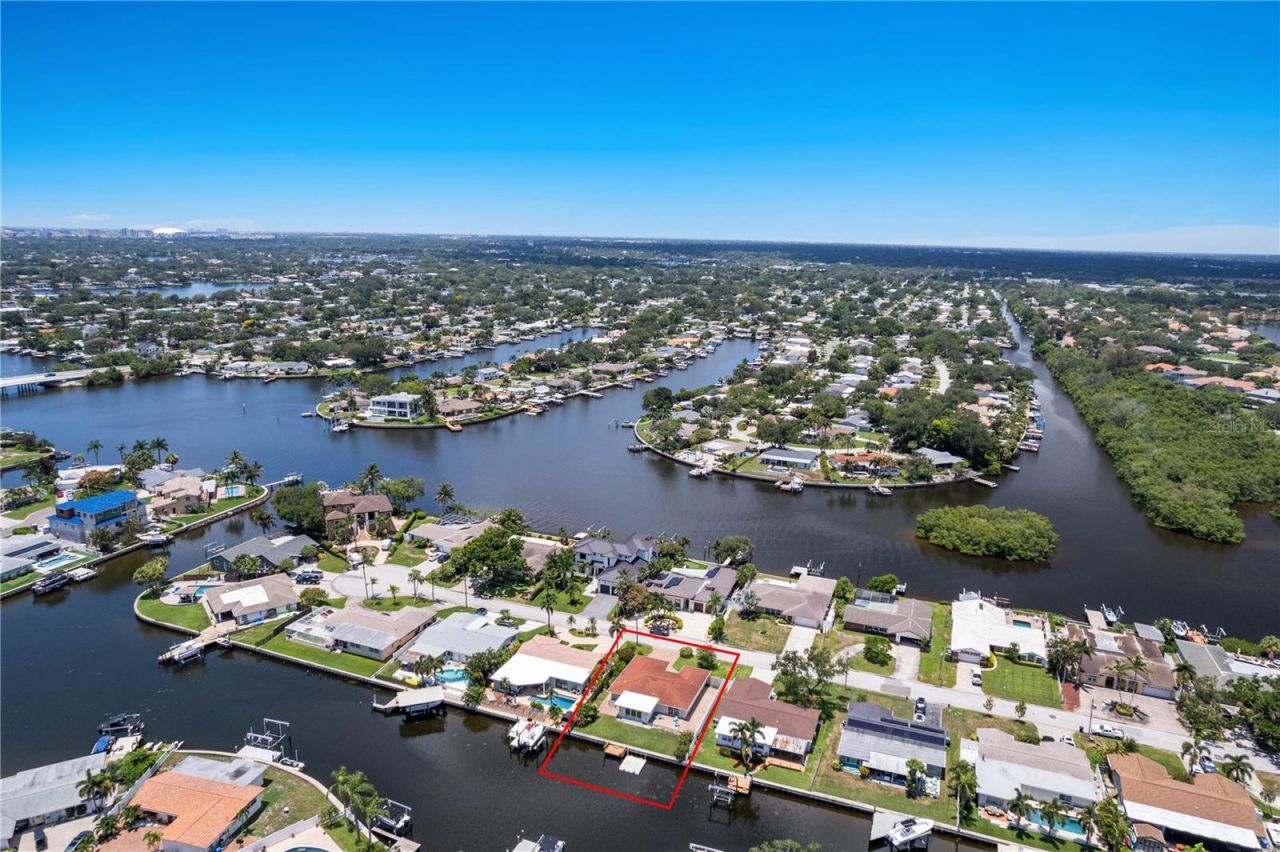 4425 13th Way Ne, Saint Petersburg, FL 33703 Photo