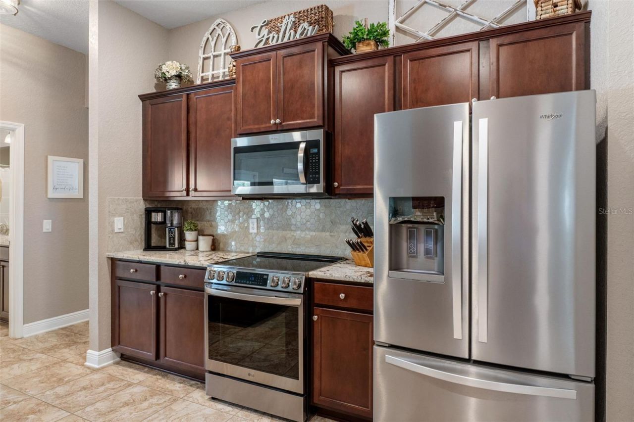 3295 Ponytail Court, Spring Hill, FL 34609 Photo