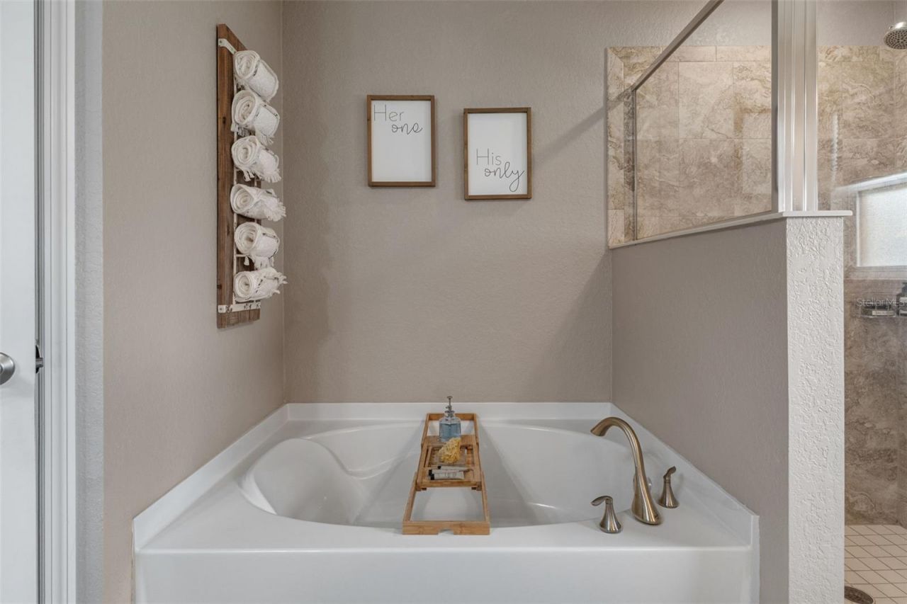 3295 Ponytail Court, Spring Hill, FL 34609 Photo