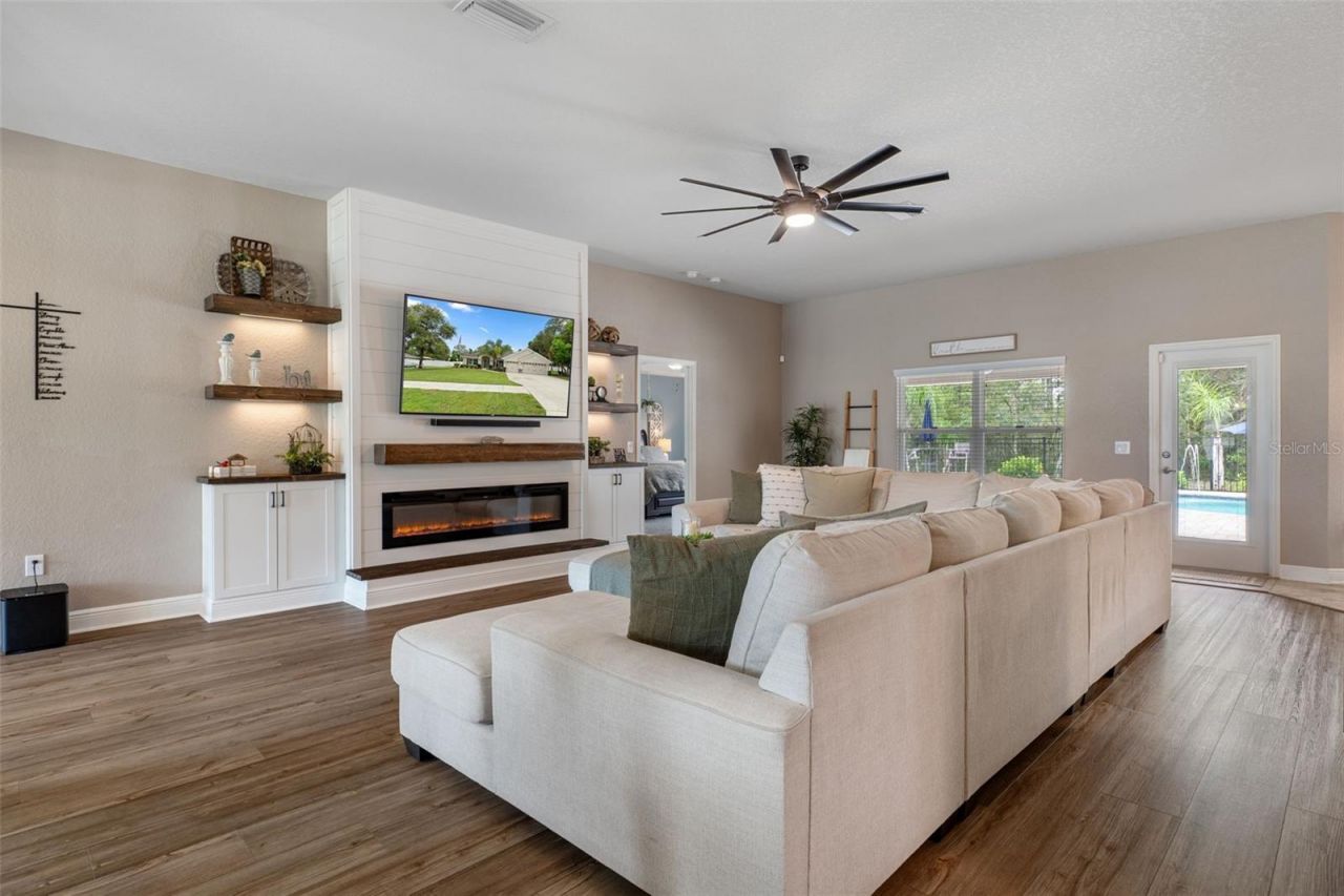 3295 Ponytail Court, Spring Hill, FL 34609 Photo