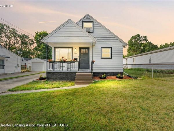 832 Irvington Avenue, Lansing, MI 48910