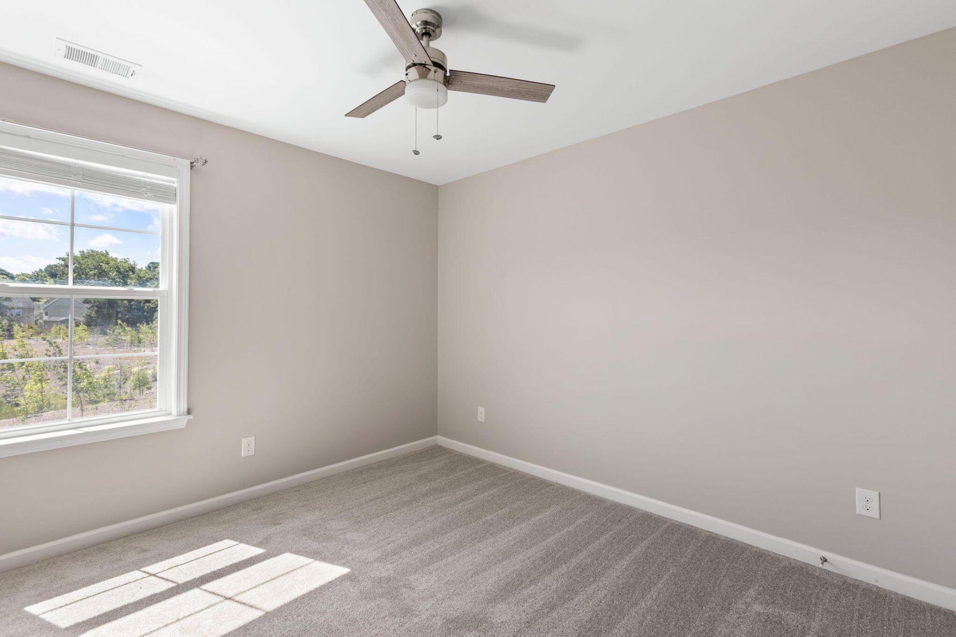 1684 Emmets Road Photo 17