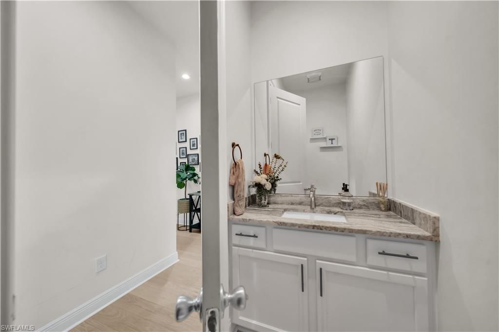 1305 NW 10th Ter , Cape Coral, FL 33993 Photo