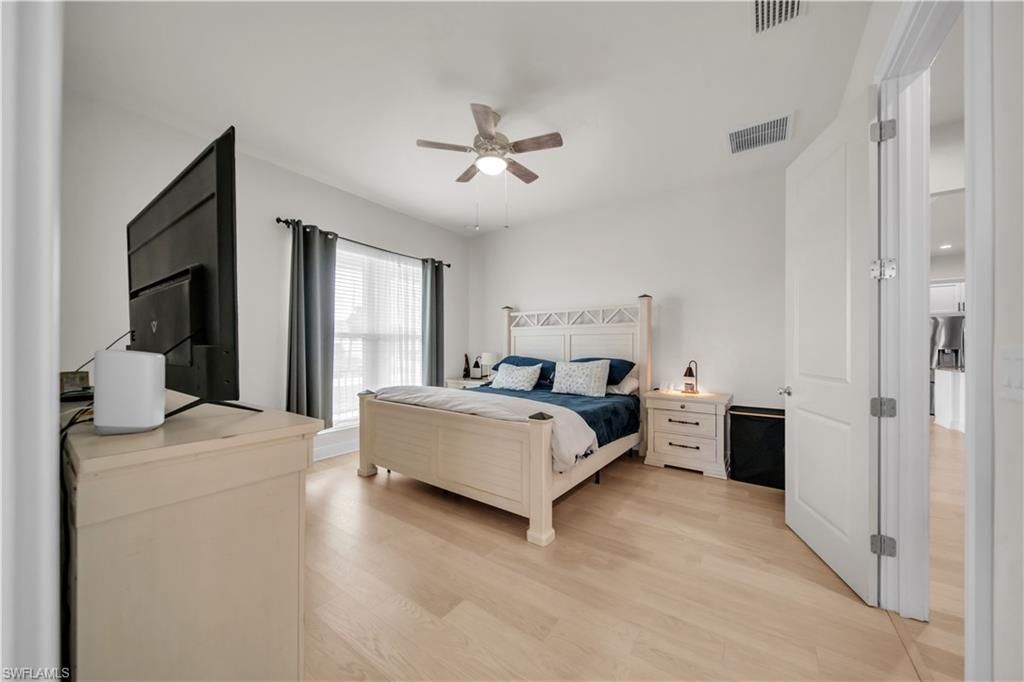 1305 NW 10th Ter , Cape Coral, FL 33993 Photo