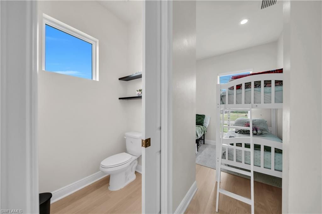 1305 NW 10th Ter , Cape Coral, FL 33993 Photo