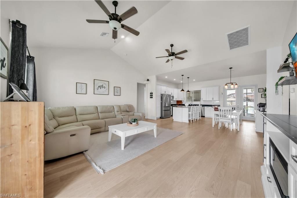 1305 NW 10th Ter , Cape Coral, FL 33993 Photo