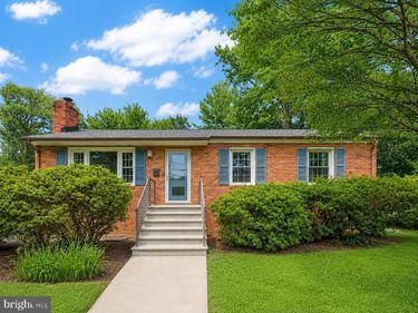 600 JOHN MARSHALL DRIVE NW, VIENNA, VA 22180