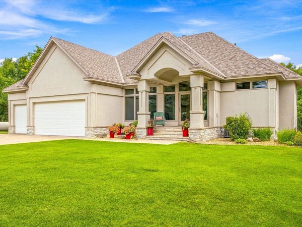 35475 Palisade Drive NE, Cambridge, MN 55008