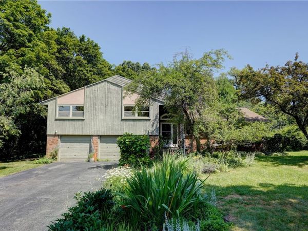 315 Dunrovin Lane, Rochester, NY 14618