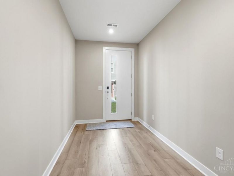 7241 Otley Drive, West Chester, OH 45069 Photo 8