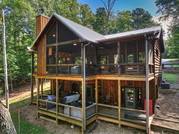 187 Hayden Way Drive, Morganton, GA 30560
