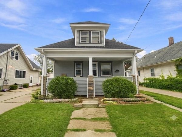 4029 Sheridan ROAD, Kenosha, WI 53140