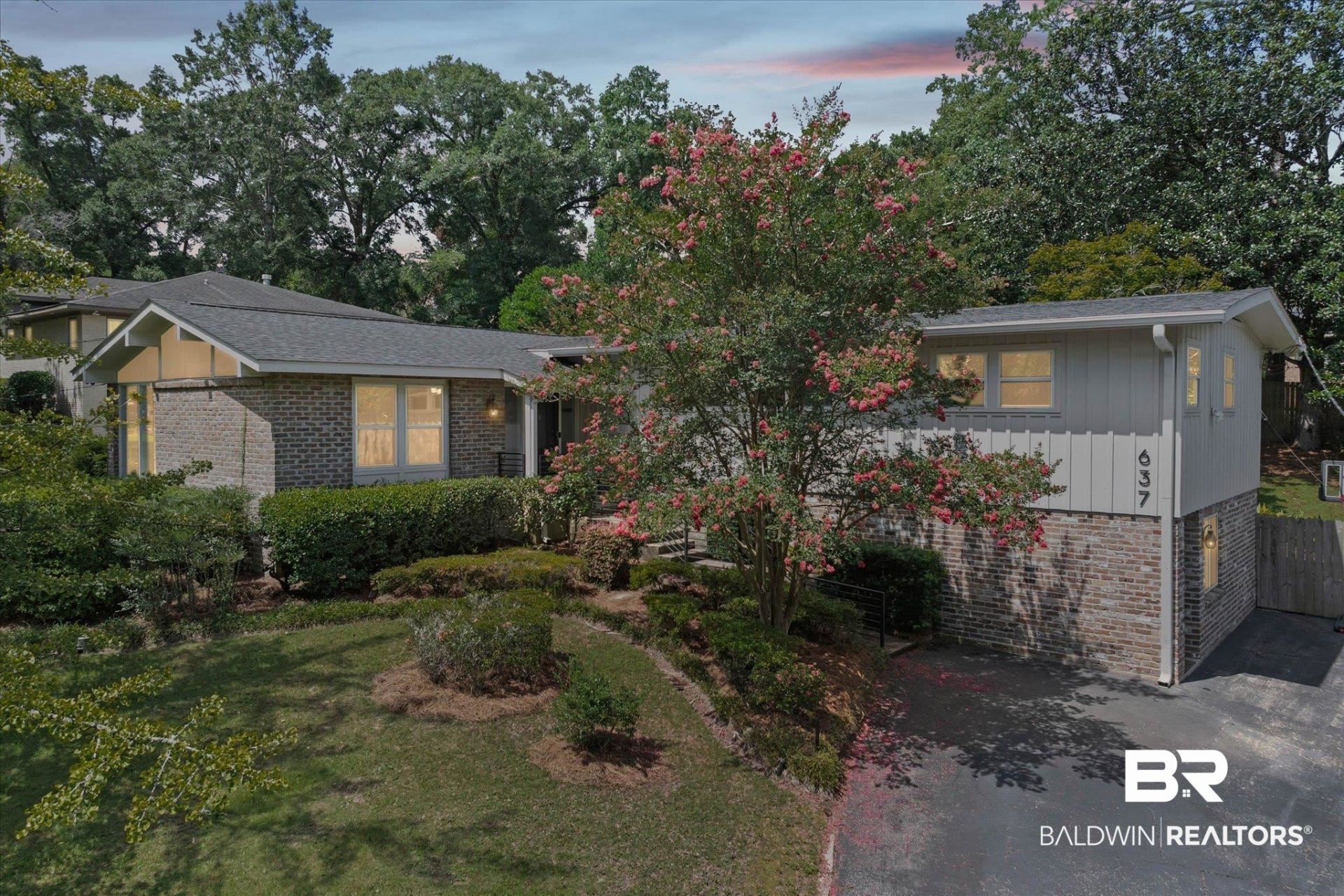 637 Chelsea Drive, Mobile, AL 36608 Main Photo
