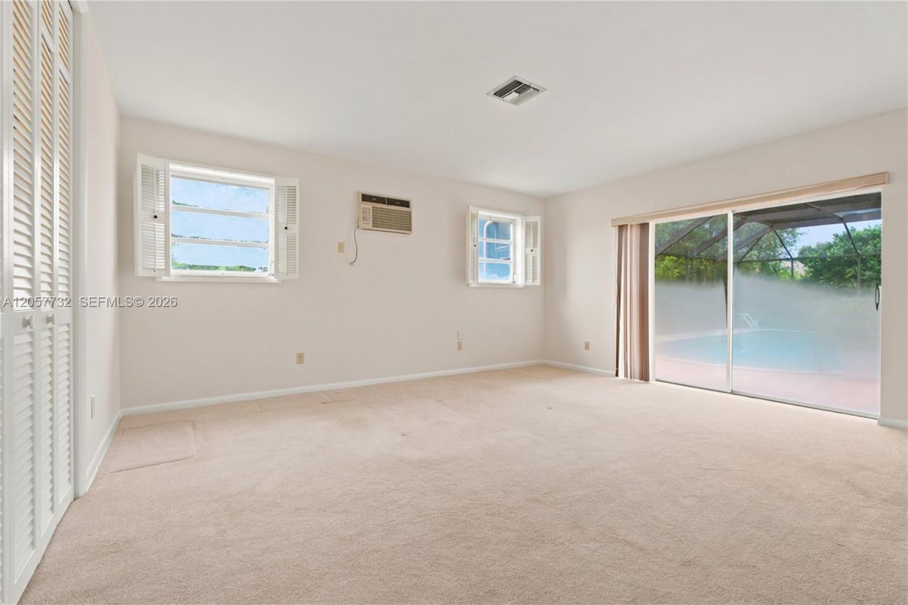 8010 SW 139th Ter, Palmetto Bay, FL 33158 Photo