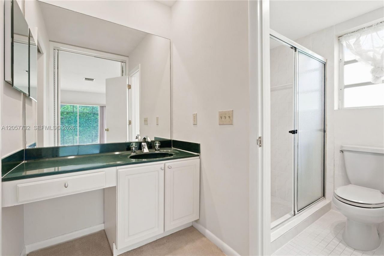 8010 SW 139th Ter, Palmetto Bay, FL 33158 Photo