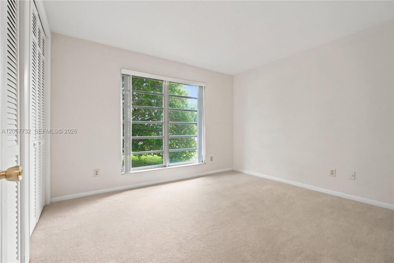 8010 SW 139th Ter, Palmetto Bay, FL 33158 Photo