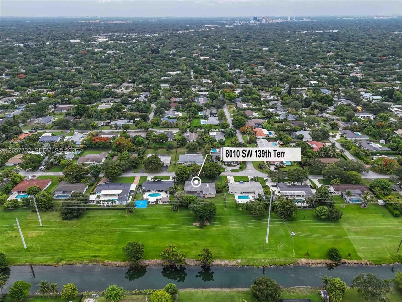 8010 SW 139th Ter, Palmetto Bay, FL 33158 Photo