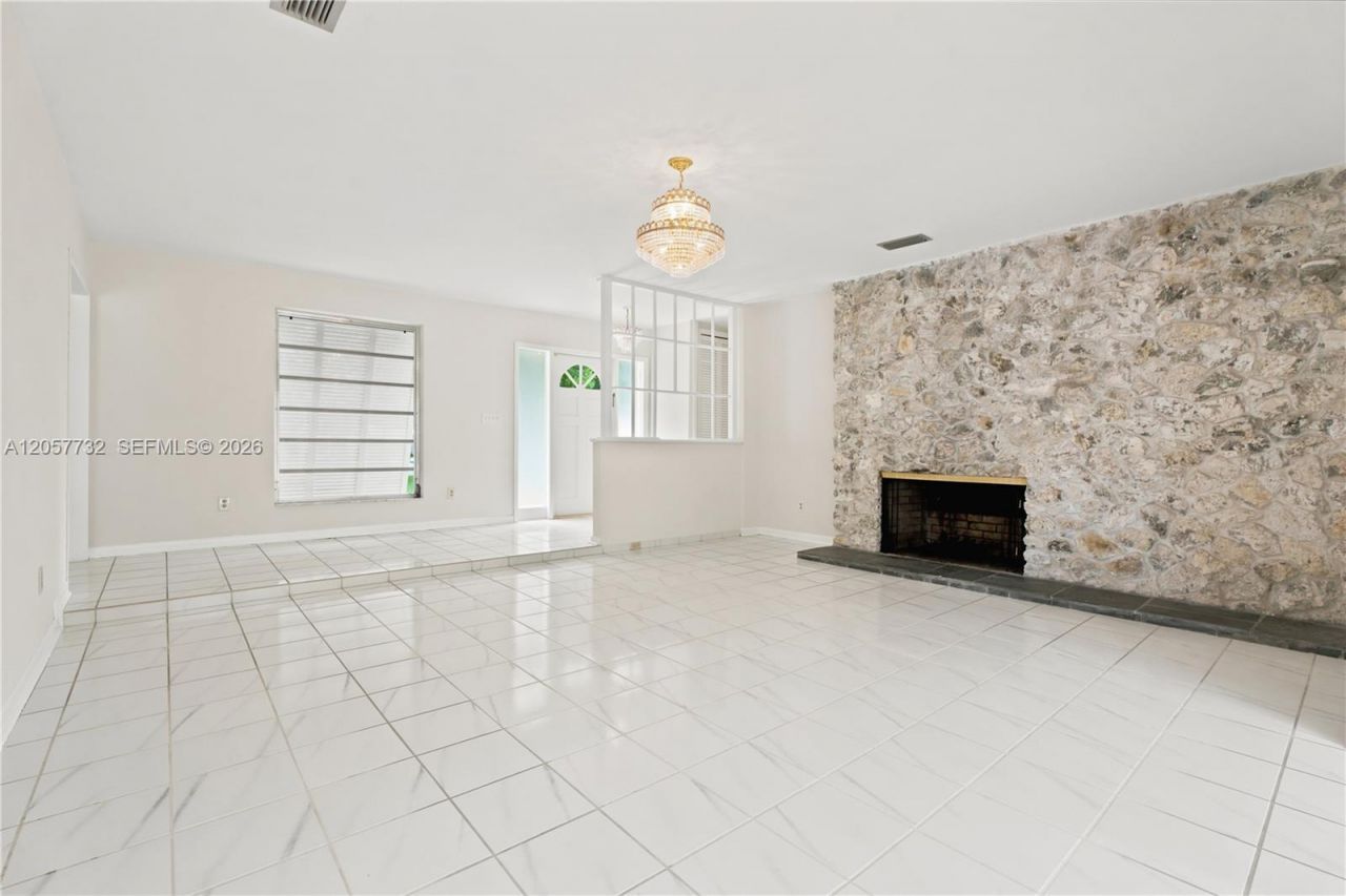 8010 SW 139th Ter, Palmetto Bay, FL 33158 Photo