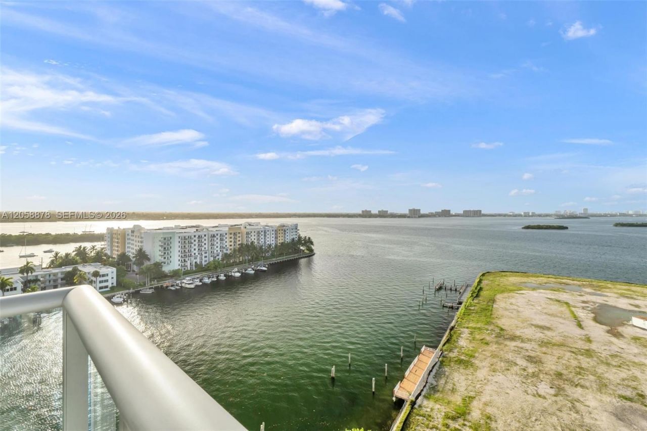 7930 East Dr, Unit 1408, North Bay Village, FL 33141 Photo