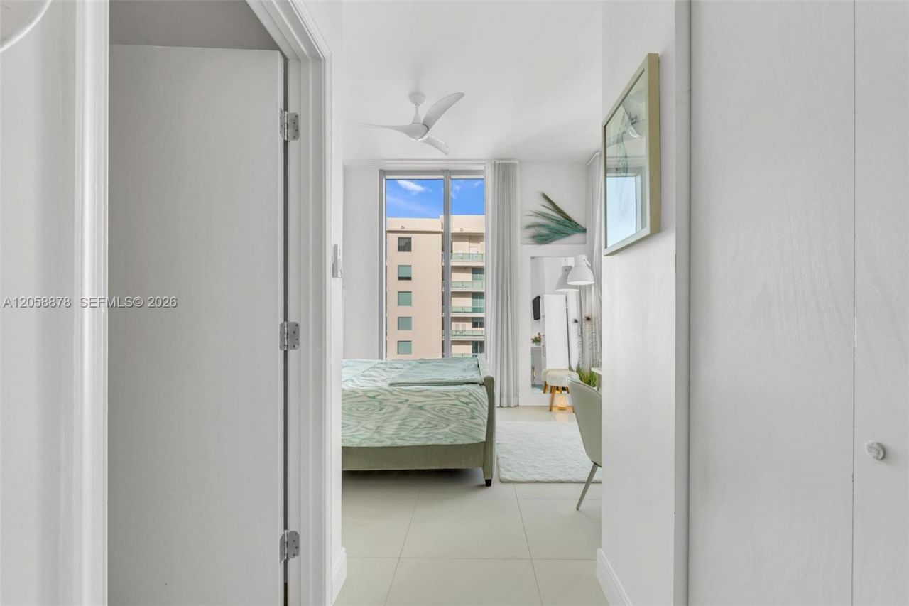 7930 East Dr, Unit 1408, North Bay Village, FL 33141 Photo